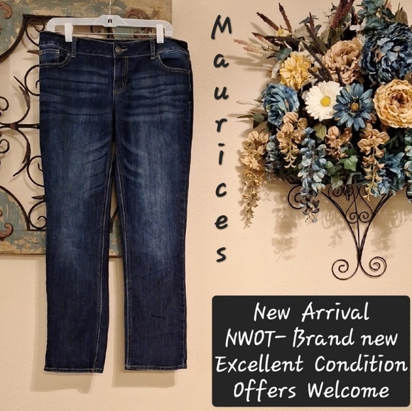 Maurices Indigo Straight Leg Jeans. Excellent Condition  NWOT Size 11/12 - Picture 1 of 8